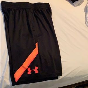 Men’s basketball shorts